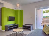 Telewizja i/lub zestaw kina domowego w obiekcie Apartment Villa Jadranka-2 by Interhome