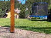 Herní místnost nebo prostor pro děti v ubytování Holiday Home Dolníky u Trutnova by Interhome