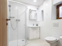 Koupelna v ubytování Holiday Home Dolníky u Trutnova by Interhome