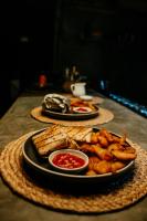 Jídlo v hotelu nebo okolí