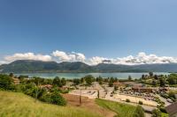Uma vista a&eacute;rea de Le Panoramic - Loft &amp; Mainfloor Outstanding lake View - LLA Selections by Location lac Annecy