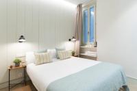 Postel nebo postele na pokoji v ubytování Prado Rooms 46 - Darya Living