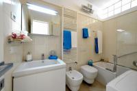 A bathroom at Residence Colorado Deluxe