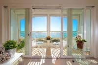 A general sea view or a sea view taken from Az apartmant
