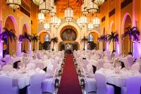 Ein Restaurant oder anderes Speiselokal in der Unterkunft Oaks Ibn Battuta Gate Dubai 