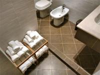 A bathroom at Welcome to Bari