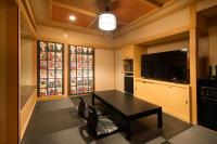 ホテル べんきょう部屋 尼崎にあるテレビまたはエンターテインメントセンター