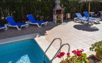 Bazén v ubytovaní Villa Alexia - APARTMENT CORAL - Puerto Pollensa alebo v jeho blízkosti