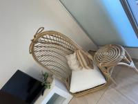 Posedenie v ubytovaní Villa Maris- beachfront villa with exclusive pool