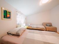Posteľ alebo postele v izbe v ubytovaní Lovely apartment with swimming pool