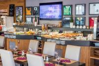 Jídlo v hotelu nebo okolí