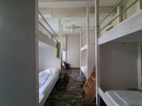 Postel nebo postele na pokoji v ubytování Jetpak Alternative Eco Hostel