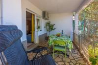 Posedenie v ubytovaní Apartmani Azur