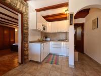 Kuchnia lub aneks kuchenny w obiekcie House Letizia 2147