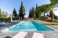 The swimming pool at or close to Agriturismo Poggio Nardini