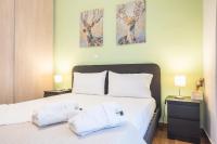 Posteľ alebo postele v izbe v ubytovaní Erythros Boutique Suite By Cloudkeys