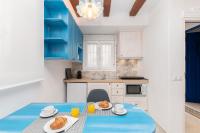 A kitchen or kitchenette at CASA AZUL - Boutique Apartments by Casa del Patio