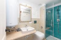 A bathroom at CASA AZUL - Boutique Apartments by Casa del Patio