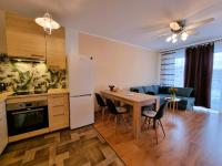 Kuchyňa alebo kuchynka v ubytovaní Apartamenty w Gąskach - 365PAM