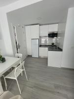 Kuchyňa alebo kuchynka v ubytovaní Apartamentos “Mar de Coral” Aguadulce