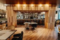 En restaurant eller et andet spisested på Iza Hotel