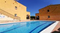 Bazén v ubytovaní VACAY Apartamento Ibiza, piscina y relax! en la Costa brava, L'Escala! alebo v jeho blízkosti