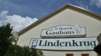Gasthaus & Hotel Lindenkrugに飾ってある許可証、賞状、看板またはその他の書類