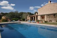The swimming pool at or close to Butxaco