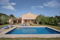 The swimming pool at or close to Butxaco