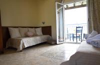 A bed or beds in a room at Casa del mar