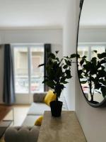 Posezení v ubytování Lovely apartment in the heart of Athens