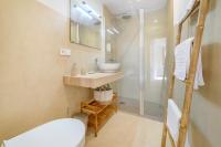 Łazienka w obiekcie Petit Biniaraix - Ex Menditzu Rooms