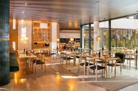 A restaurant or other place to eat at Ocean Drive Madrid