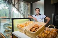 Jídlo v aparthotelu nebo okolí