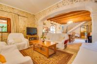 Televízia a/alebo spoločenská miestnosť v ubytovaní Ideal Property Mallorca - Can Nyany Buger