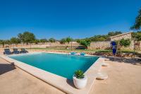 Bazén v ubytovaní Ideal Property Mallorca - Sa Canova d'Ariany alebo v jeho blízkosti