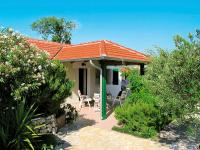 Vonkajšia záhrada v ubytovaní Holiday Home Camp Marko-3 by Interhome