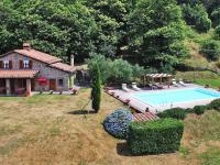 Bazén v ubytovaní Holiday Home Belvedere - BLU100 by Interhome alebo v jeho blízkosti