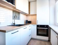 Kuchyň nebo kuchyňský kout v ubytování Dream Stay Apartment with Free Parking close to Central Bus Station