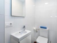 Koupelna v ubytování Apartment Estiu by Interhome