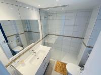 A bathroom at Apartamento Brumar2 Corralejo