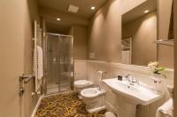A bathroom at Atelier Altafronte