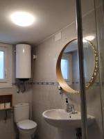 A bathroom at Iturri Apartment Old Town