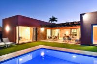 The swimming pool at or close to Par 4 Blue Star by VillaGranCanaria