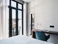 Posteľ alebo postele v izbe v ubytovaní Athens City View Urban Suites