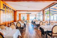 Reštaurácia alebo iné gastronomické zariadenie v ubytovaní Hotel Roger de Flor by Seleqtta