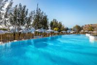 The swimming pool at or close to Barceló Lanzarote Royal Level
