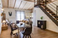 Posedenie v ubytovaní Village Loft House