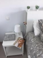 Postel nebo postele na pokoji v ubytování COSTA DEL SOL MIJAS GOLF FIRST LINE-NEAR MARBELLA - STUNNING VIEWS - GROUND FLOOR PENTHOUSE APPARTEMENT - 3 BEDROOMS - BIG TERRAS AND GARDEN 2- 6 persons ONE PRICE! - COMPLETELY FURNISHED AND EQUIPT FOR AN UNFORGETABLE HOLIDAY AND GOLF MATCHES PLEASURES