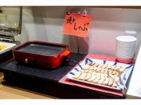 ホテルの敷地内または近くでの食事または食べ物
